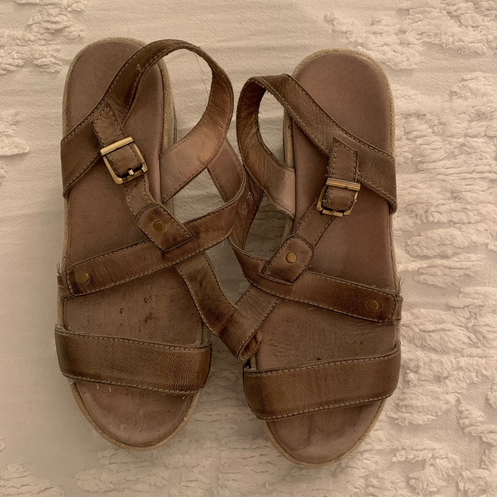 Antelope Wedges size 37